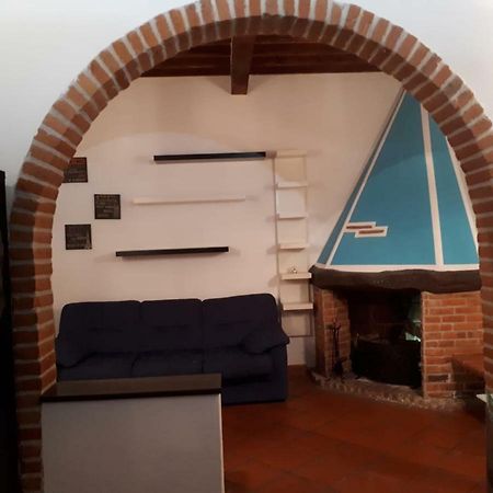 La Casina Di Stefy Apartment ลีวอร์โน ภายนอก รูปภาพ